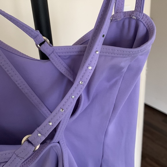 Dance Leo - Picture 4 of 5